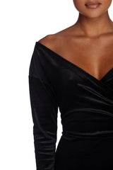 Kenia Formal Velvet Midi Dress