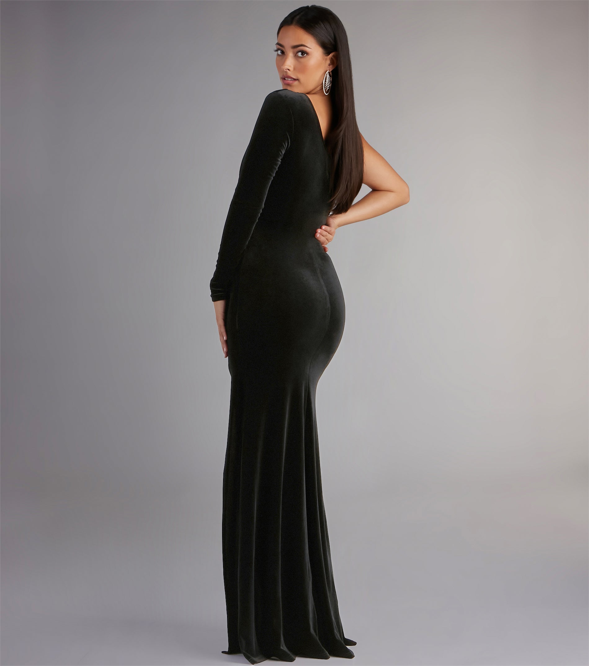Cheyenne Formal One-Shoulder Velvet Dress