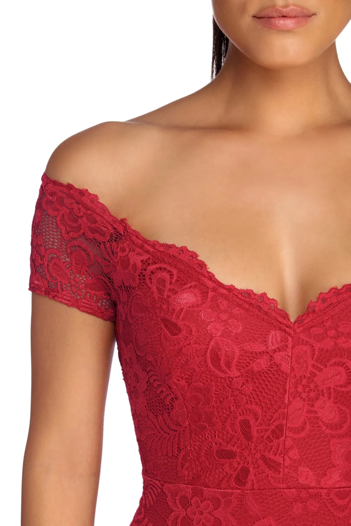 Keisha Formal Scalloped Lace Dress