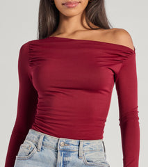 Chic Showstopper Off-The-Shoulder Top
