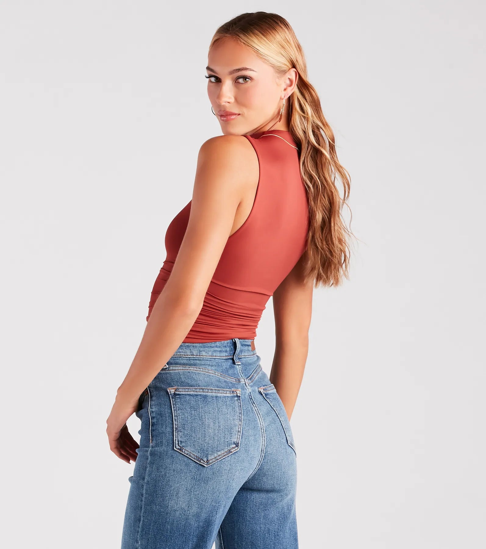 Smooth Silhouette Mock Neck Top