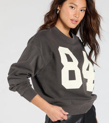 Comfy Trend 84' Graphic Sweatshirt