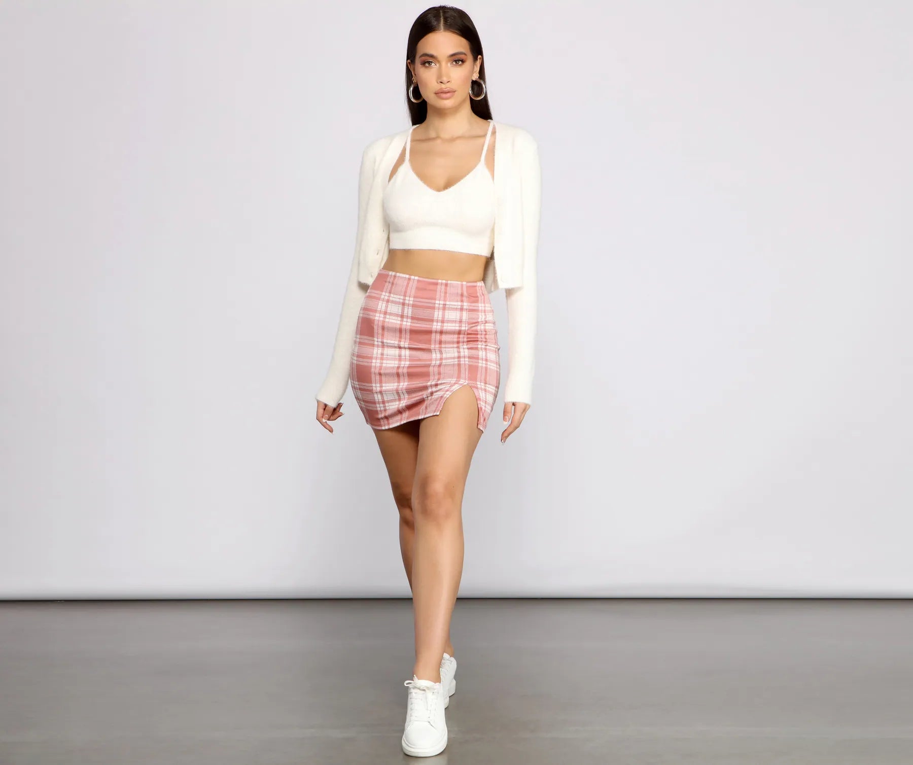 Chic Trendsetter Crop Top