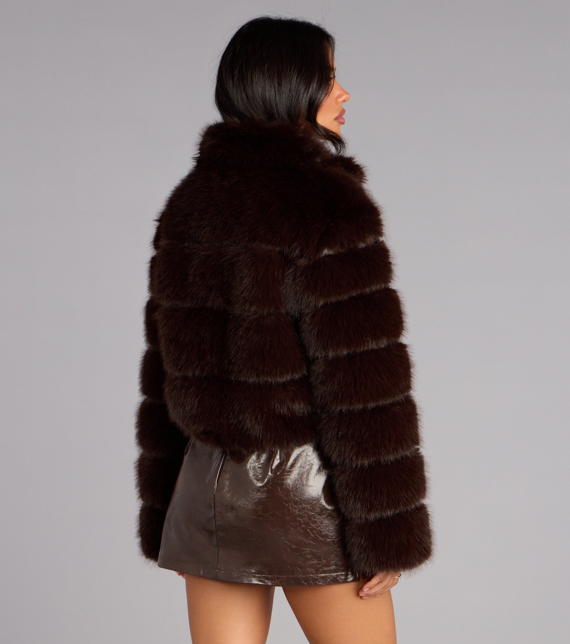Frost Mode Faux Fur Crop Jacket