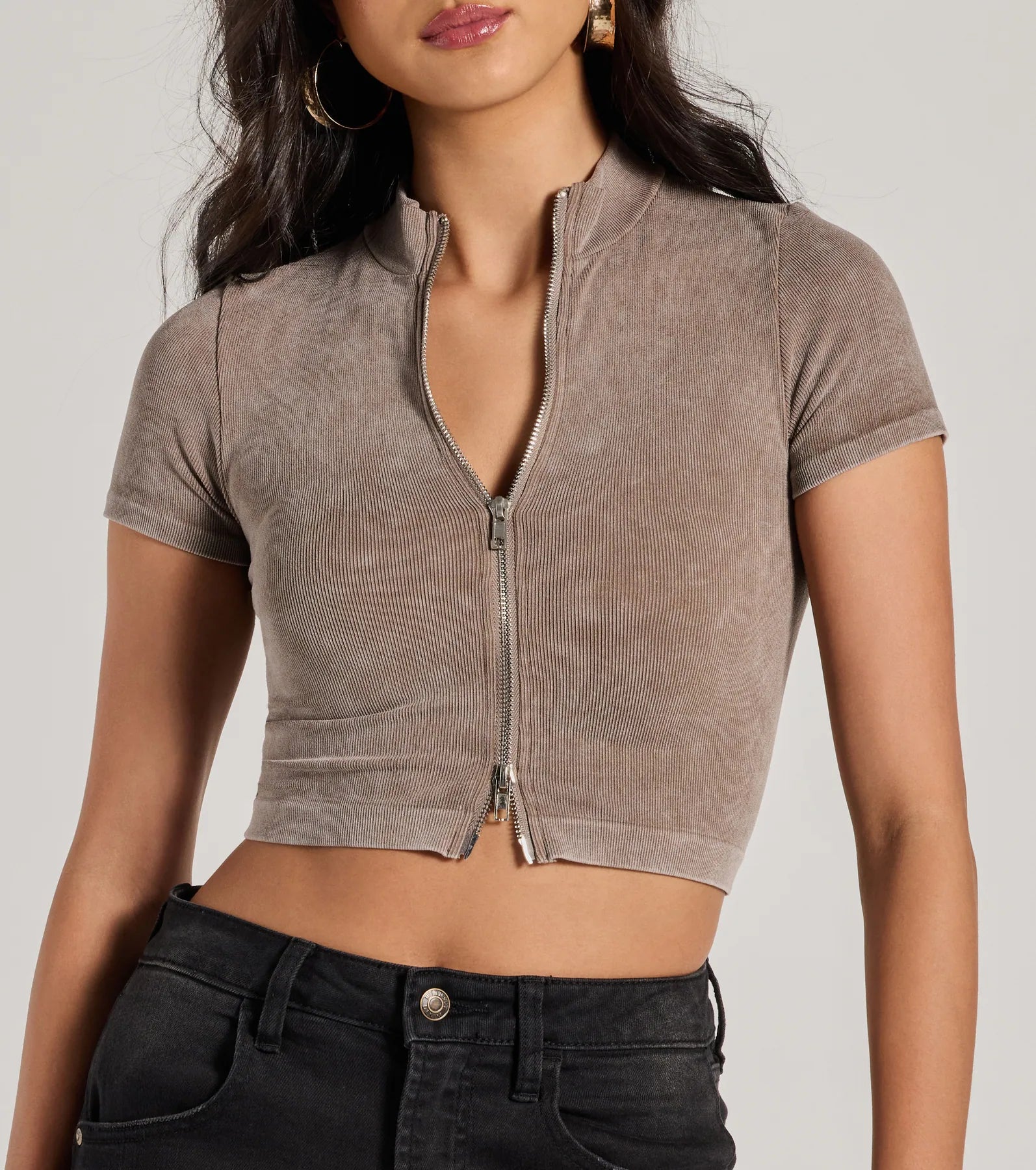 Trending Vibe Short Sleeve Zip Up Crop Top