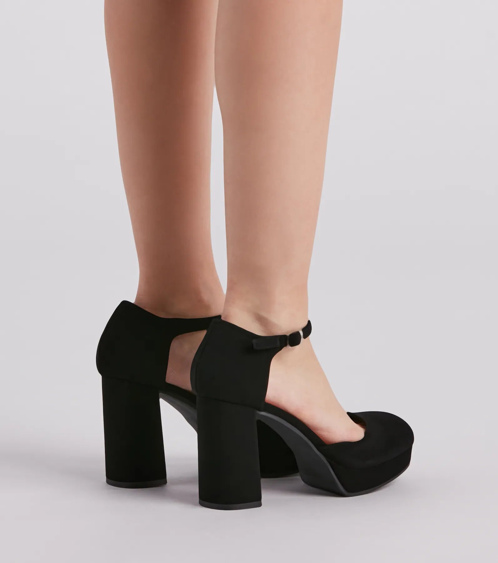 Classic Trendsetter Mary Jane Platform Heels