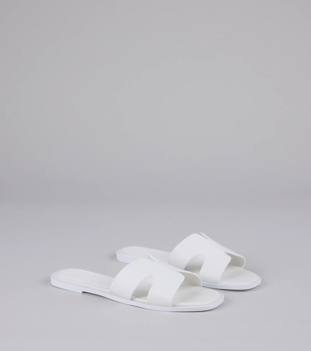 Everyday Chic Cutout Sandals