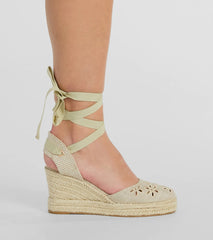 Feeling Cute Flower-Detail Espadrille Wedges